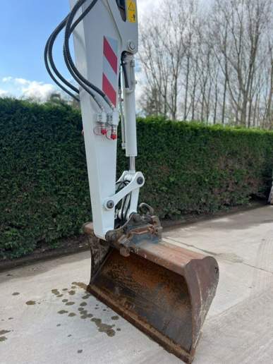 Bandenkraan Takeuchi TB295W